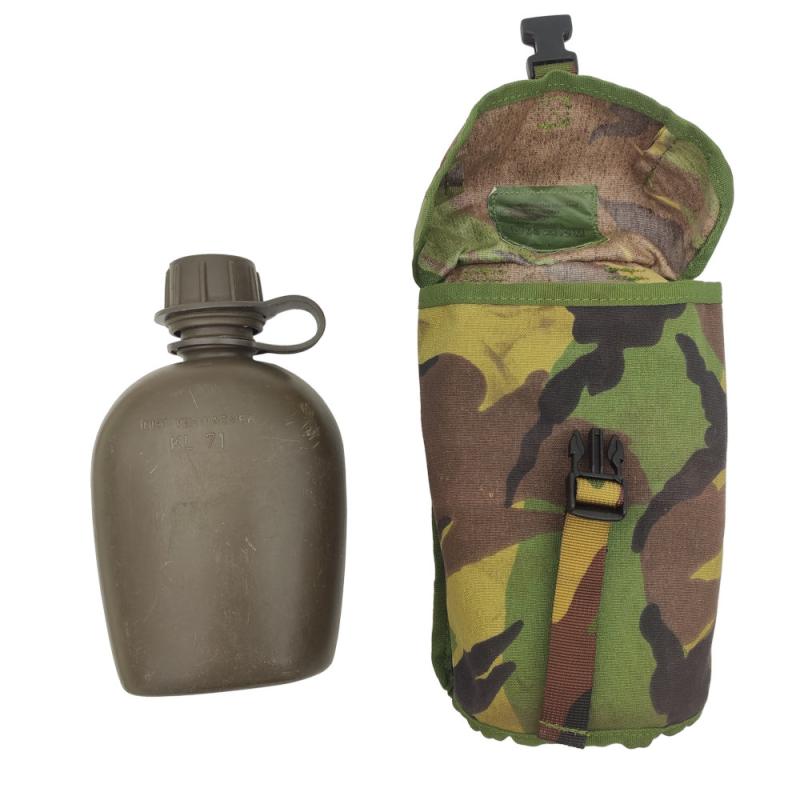 Feldflasche der NL Armee mit Feldflaschentasche
